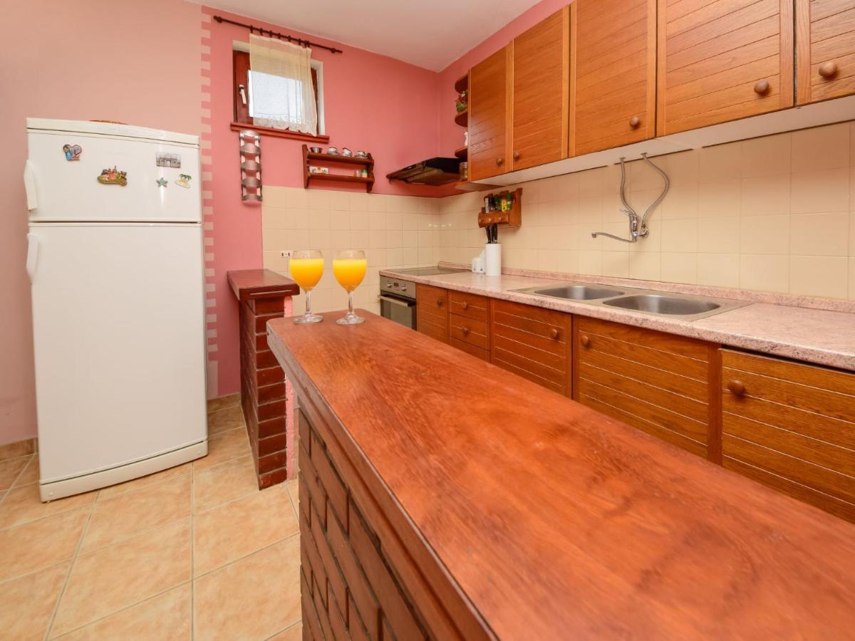 Holiday Home Lolita By Interhome Рачишче Экстерьер фото
